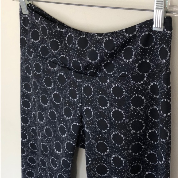 Free people yoga crops - Picture 2 of 3